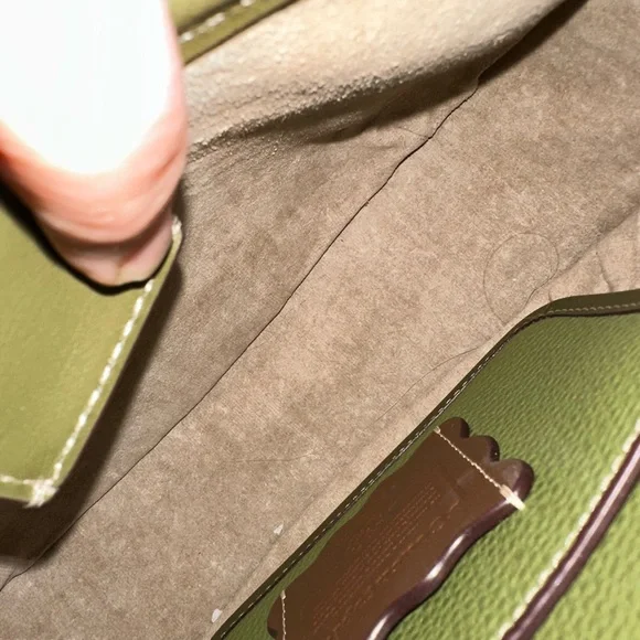 NWOT Coachtopia Ergo Bag in Pebbled Leather - Pale Lime Green - Picture 7 of 13